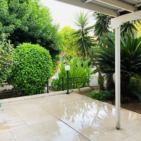 Gardens-apt * Paphos